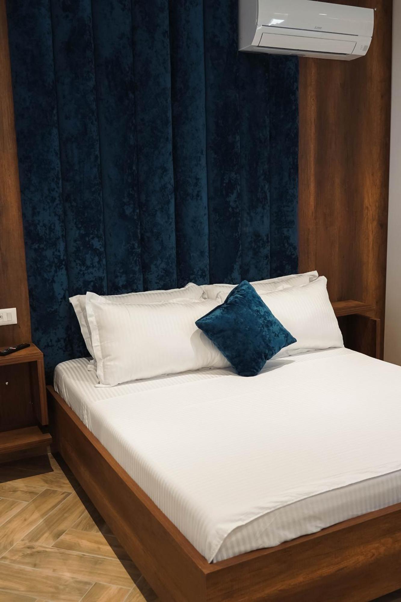 Marina Rooms ドゥラス エクステリア 写真